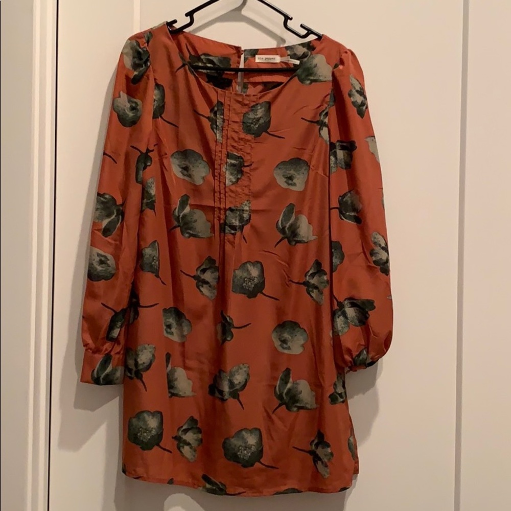Salmon colored shift dress